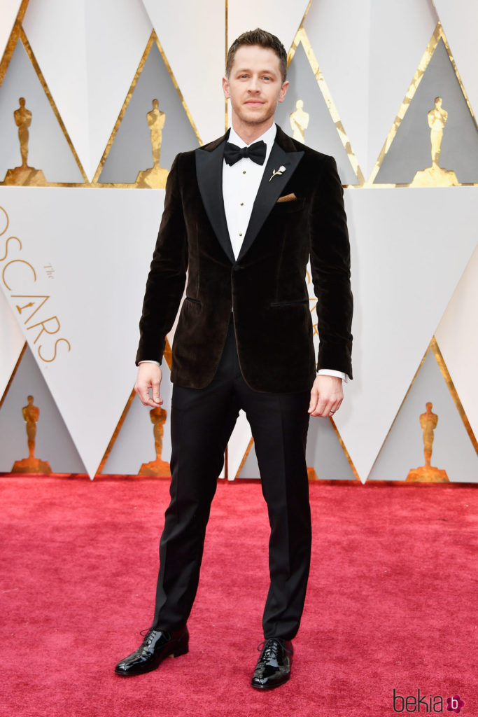 josh-dallas