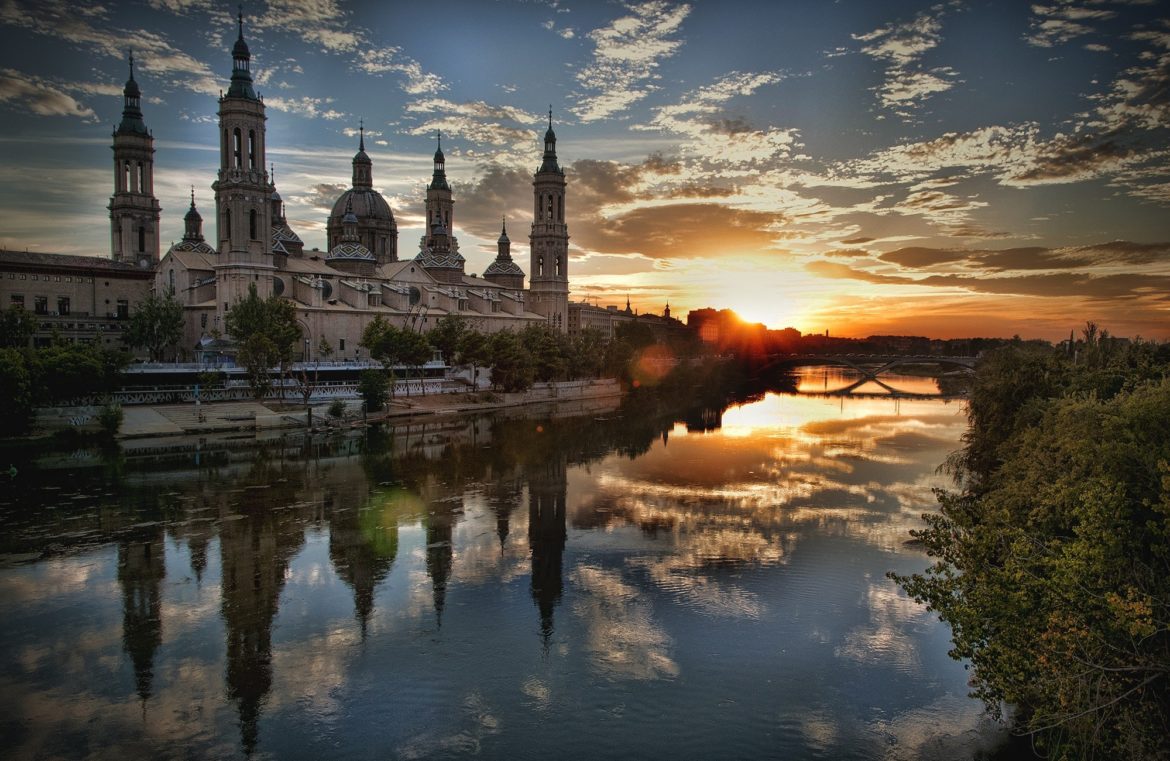 Escapada en Semana Santa:  Los Básicos que debes incluir en tu maleta